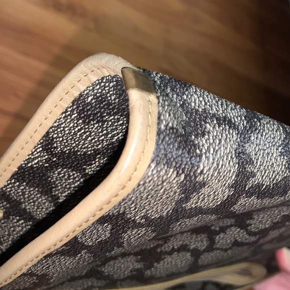 Vintage Authentic YSL Giraffe Print Clutch - Picture 9 of 16